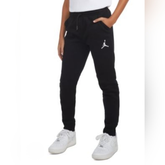 Black Jordan Sweatpants Tapered Leg Elastic Cuffs - Picture 1 of 9